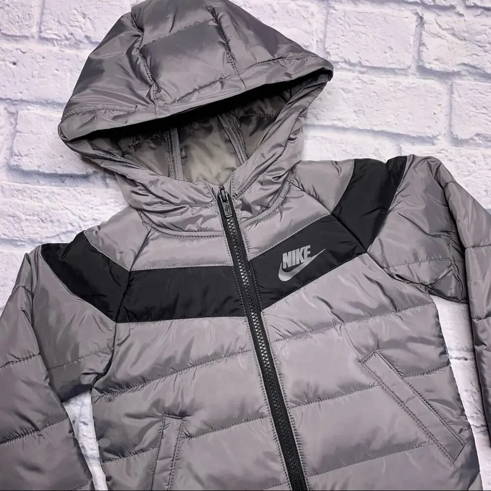 Nike size 2t